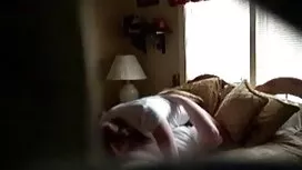Cô nhật không che gá ...