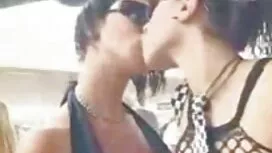 Tắm nước phim sex nh ...