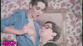 Rất dễ thương, nữ đầ ...