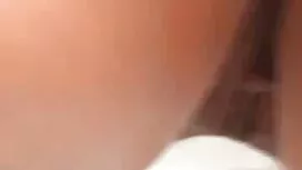 Ngoan ngoãn đeo mặt  ...